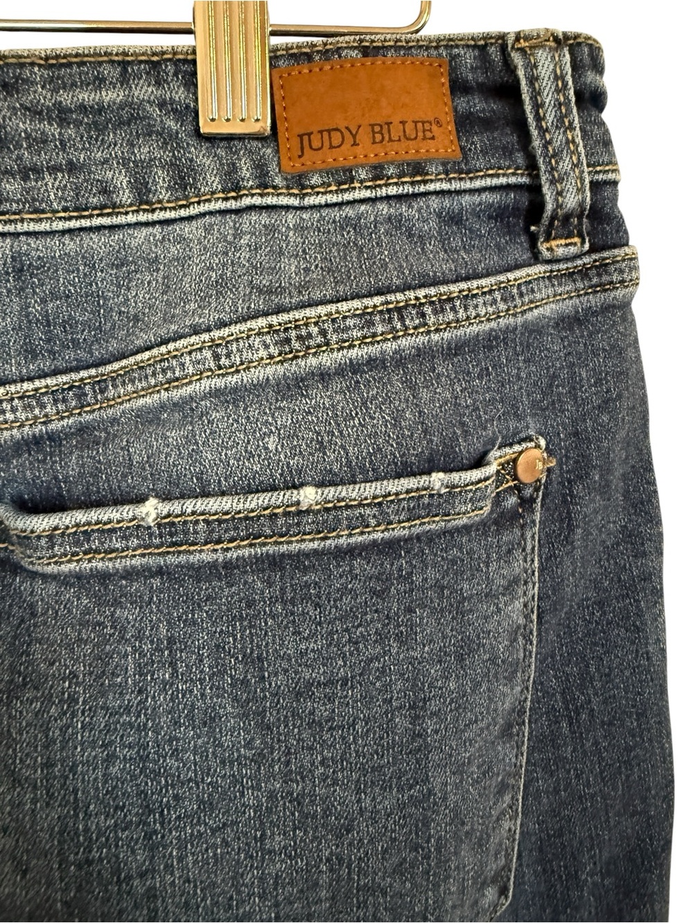 Judy Blue JB82368DK Boyfriend Fit Jeans Women’s Size 15/32 Medium Wash Stretch - Picture 5 of 13